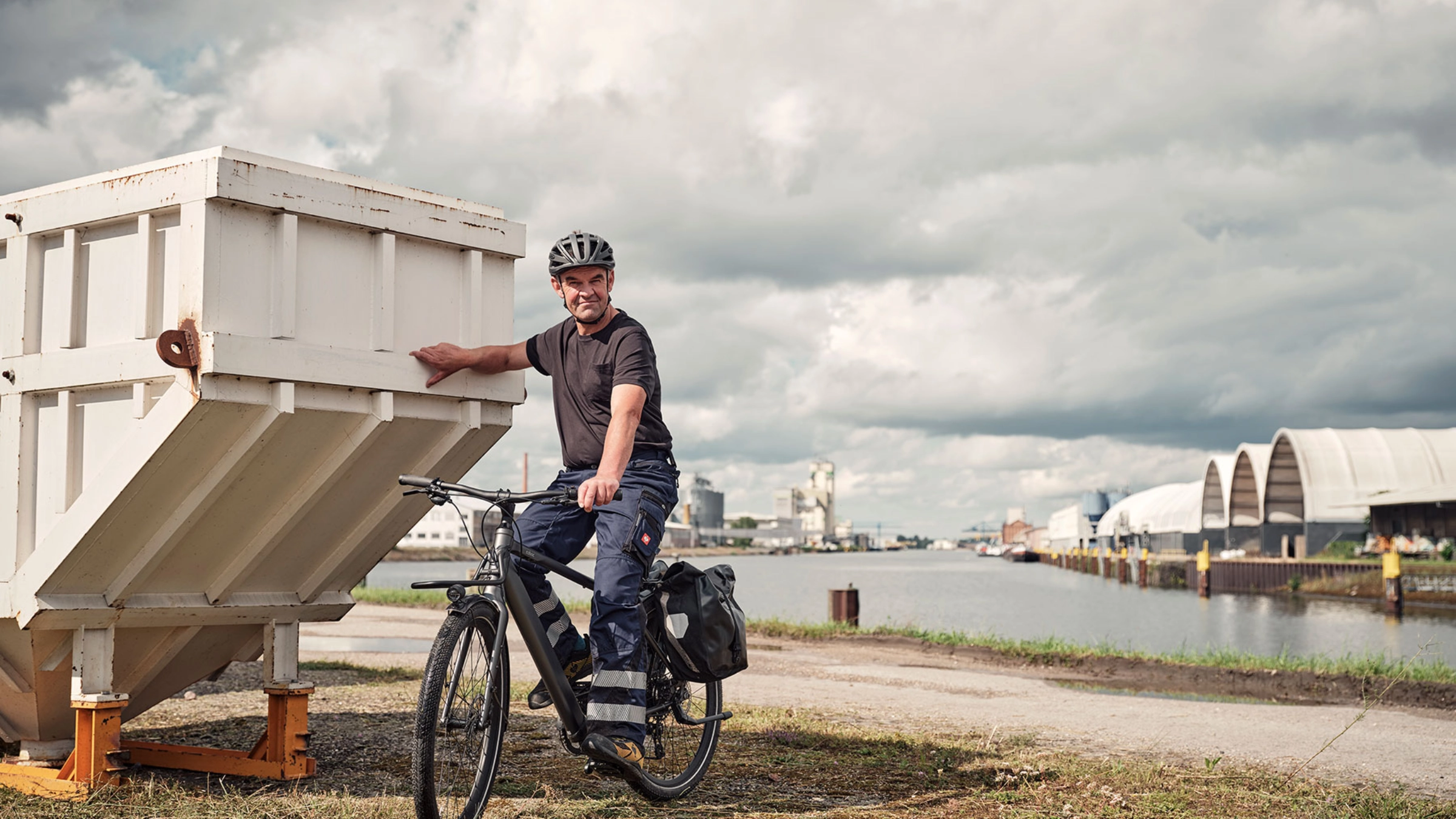 die besten fahrrad montageständer Tarpofix® bis 50kg für E-Bike - Reparaturständer | Profi Fahrradständer & Fahrradhalter, höhenverstellbar | Schwerlast Reparaturständer für E-Bike & Fahrrad BMX-Insel-Hopping mit Panagiotis Manaras Rennradbrille Fahrradmodell:KTM SX/SMR 125-450 2023-2026