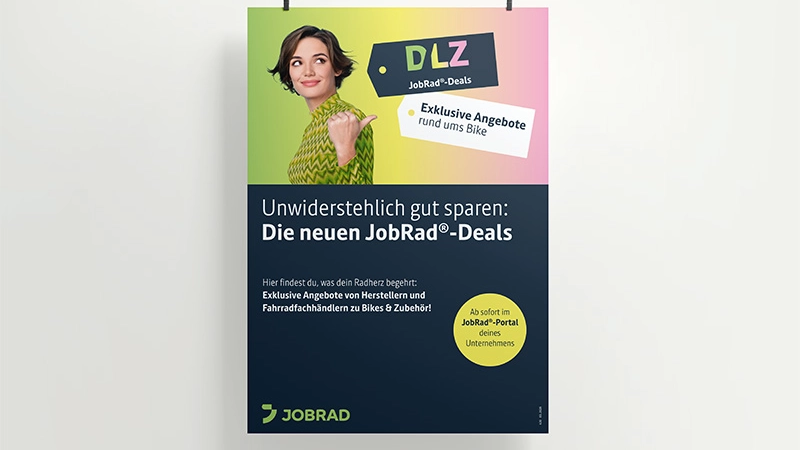 Das Poster für die JobRad-Angebote hängt an einer Bürowand