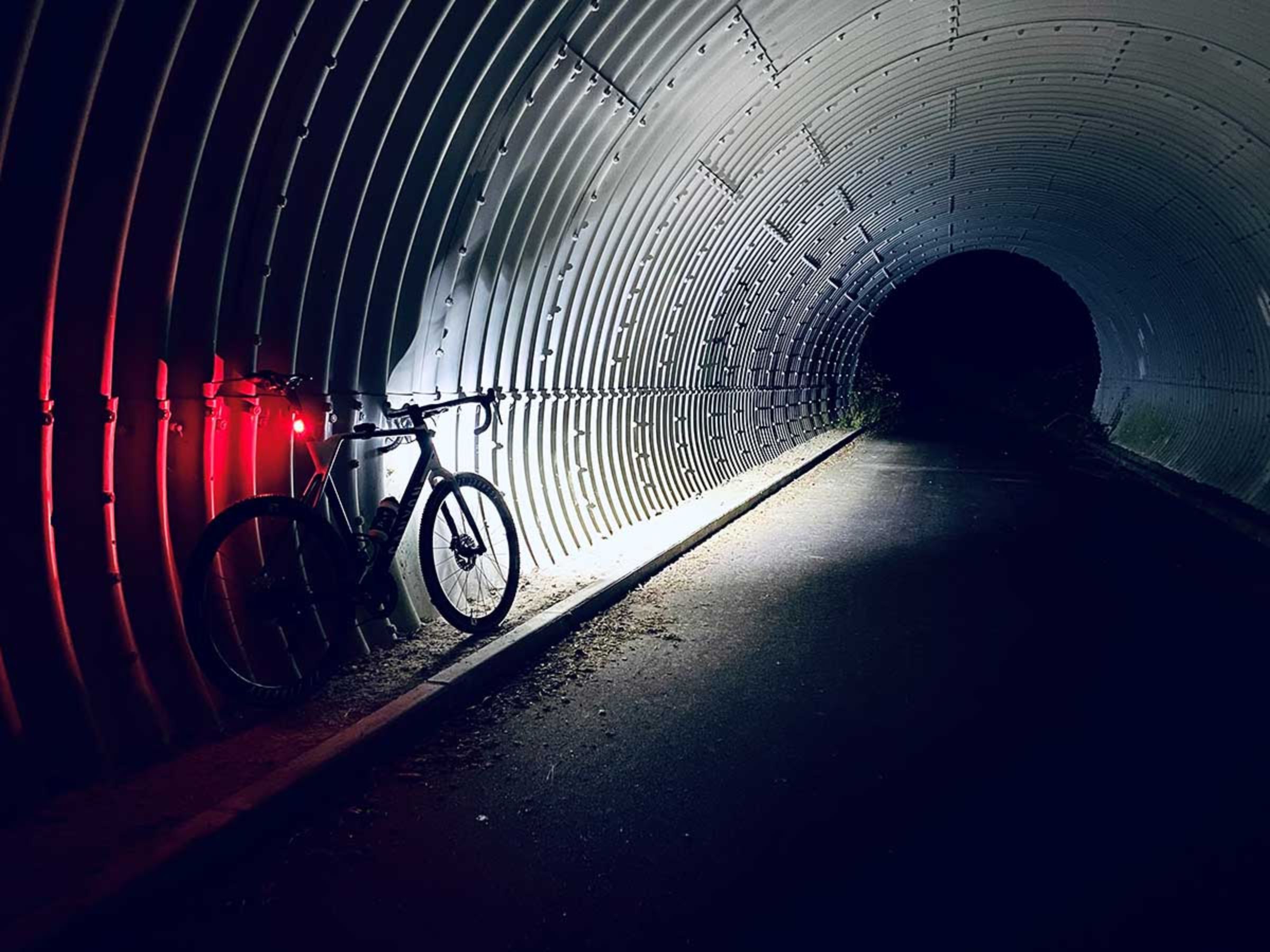 Mit dem Licht durch den Tunnel